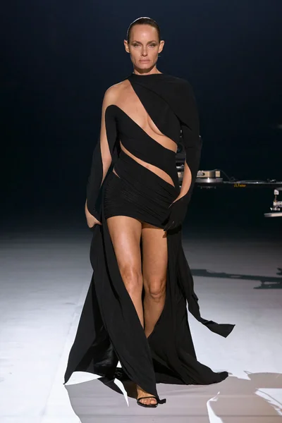Look 34